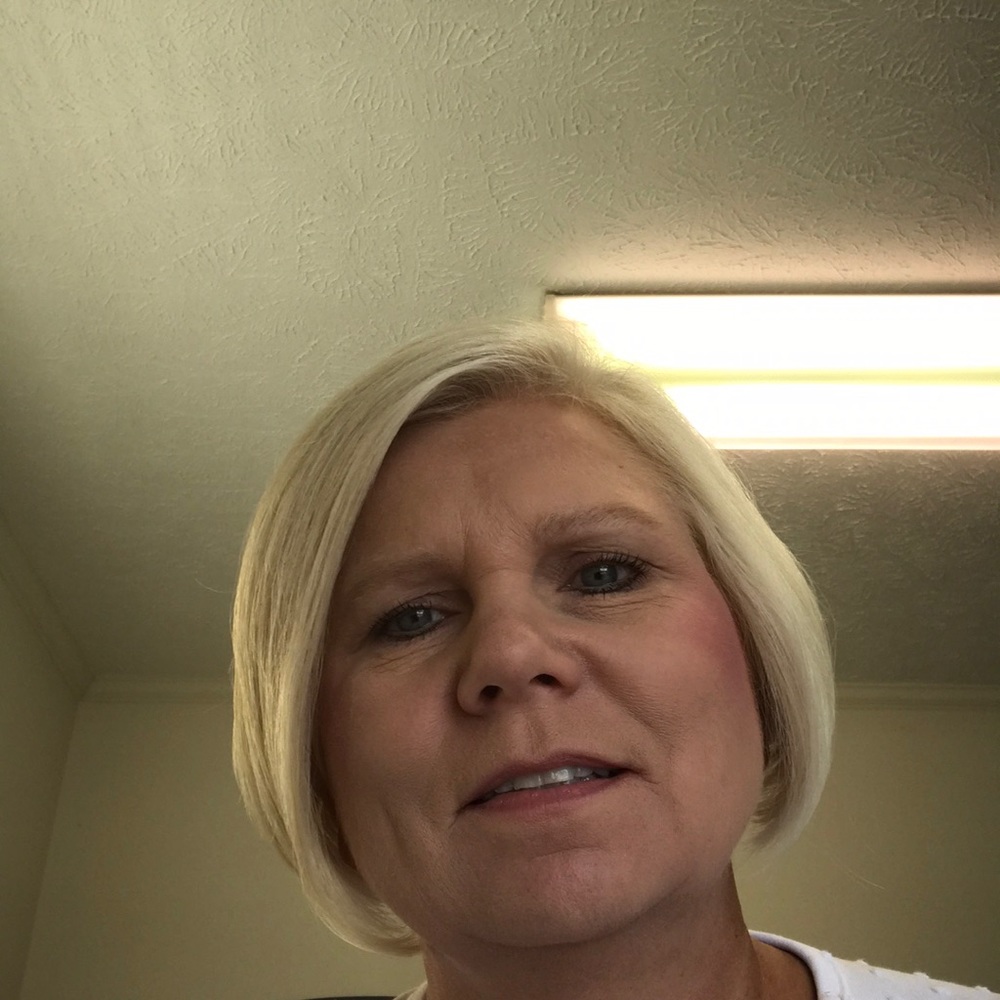 Meet your Posher, Teresa